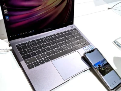 華為獨有！手機”放”著就能傳照片，MateBook 筆電 Share OneHop 新功能