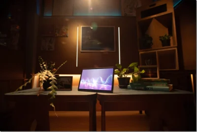 Lenovo Tab Plus 平板全新上市，配備 8 顆 JBL 喇叭，帶來極致音樂體驗