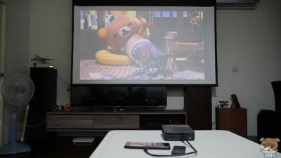 全方位連接埠 隨時一開 輕鬆享受看電影超大畫面的樂趣 ASUS ZenBeam S2 微型 LED 無線投影機 開箱