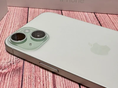 iPhone 15 Plus 清新綠開箱 重點快速評測：顏值、功能、歷史(?) 兼具