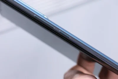 全方位人像旗艦，vivo V25 Pro 5G 超高續航輕薄新機動手玩