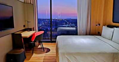 【嘉義住宿】嘉義智選假日酒店HOLIDAY INN EXPRESS～距離後火車站僅步行5分鐘，阿里山腳下住宿新選擇！