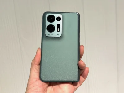 [快速看] OPPO 新一代摺疊機 Find N2  瘦身有成!