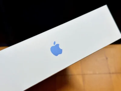 Apple iPad 10 開箱: 一個看似尷尬卻相當畫龍點睛的存在