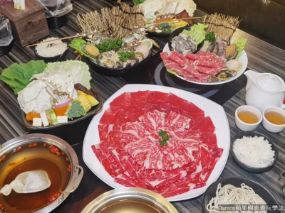 大份量和牛肉盤、龍蝦、鮑魚、干貝!不輸給橘色頂級食材，價錢卻親民又好吃