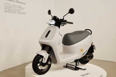 Gogoro ｘ MUJI無印良品全新聯名系列上市 限時購車贈聯名安全帽