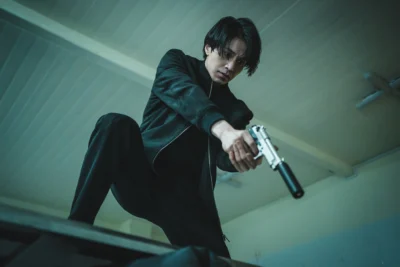 李棟旭驚悚新作《殺人者的購物中心》1/17於Disney+首播