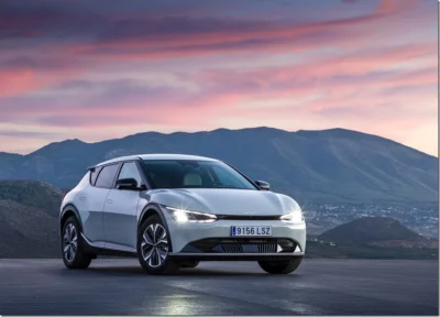 麋鹿測試媲美 Taycan、充電速度快過 Tesla 一分鐘看懂 Kia EV6 優點與缺點