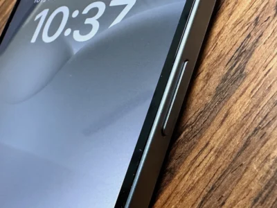 如何快速按電源鍵 3 下就把 iPhone 變黑白?