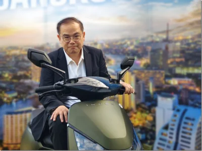 丁學文用樂高疊出電動機車霸業？首「戰」就在泰國