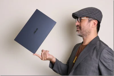 ASUS ExpertBook B9 世界上最輕巧的 14 吋商用筆電，質感設計、安全與效能兼具的優異之選