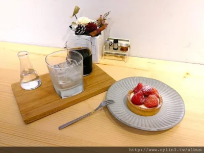 蘆洲美食 – 時間之旅現烘精品咖啡店(Time Travel Coffee Roaster)