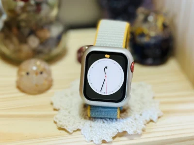 在 Apple Watch 上調快錶面顯示時間