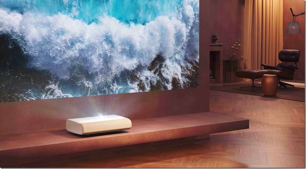 【新聞圖片3】The Premiere超短焦雷射4K智慧投影機，僅需11公分距離，就能投出100吋大畫面。