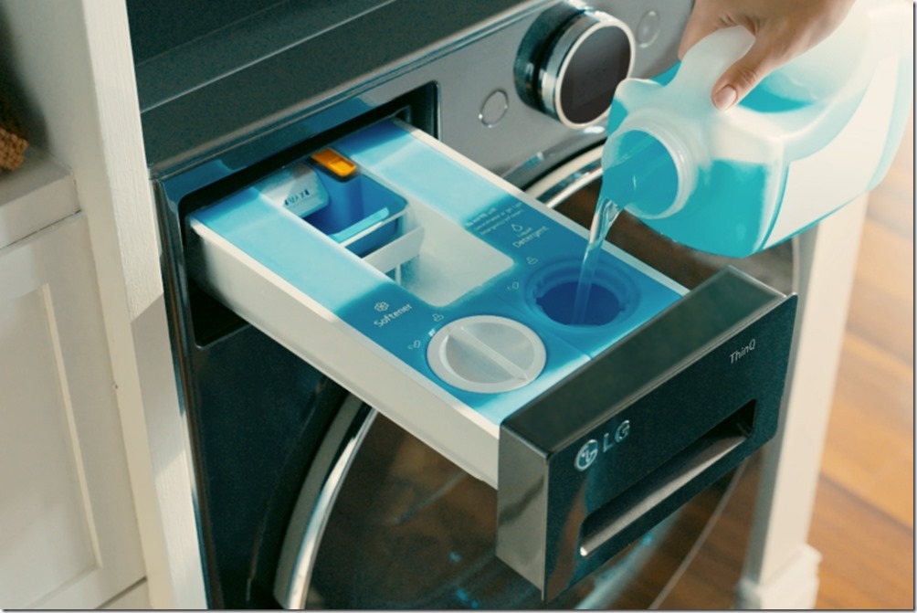 【新聞圖片4】LG AI DD蒸氣變頻滾筒洗衣機之蒸洗脫烘機種配備ezDispense智慧洗劑投入，可感測自動精準投入適合的洗劑量