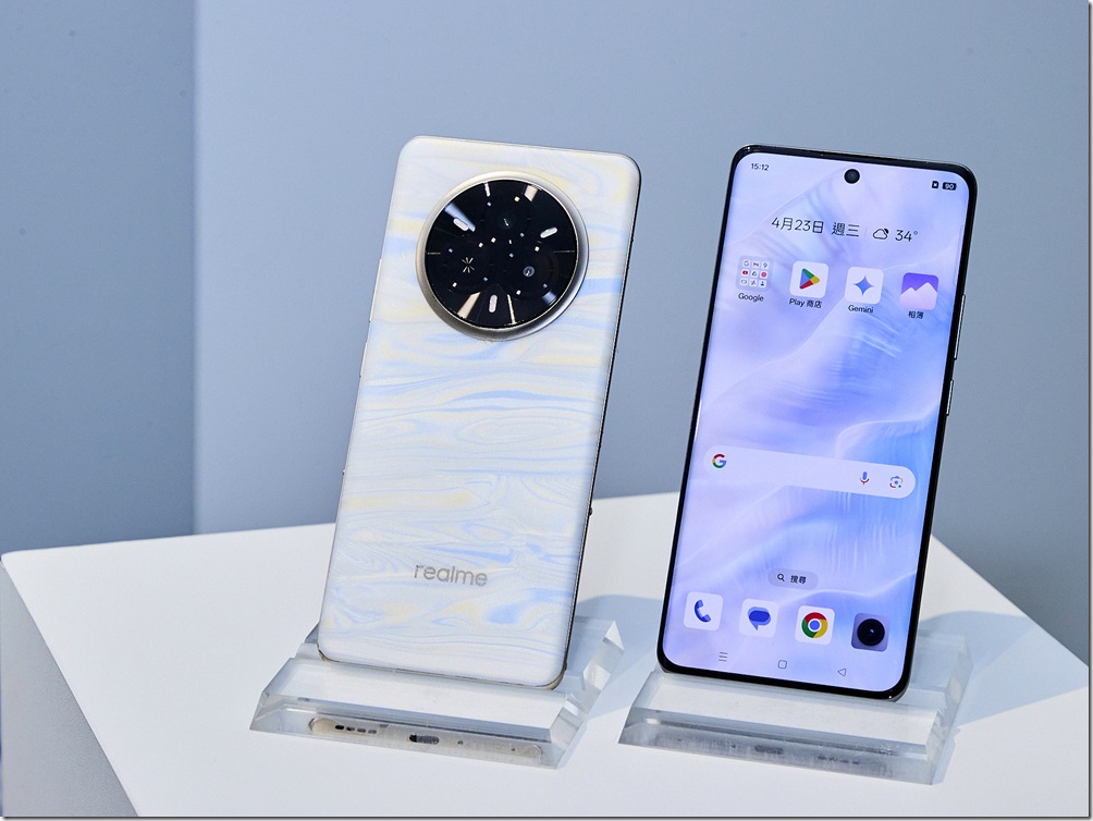 【新聞照片】realme 14 Pro 推出「珍珠白」與「絨霧灰」兩款質感色系，建議售價為新台幣 14,990 元。新機將於 4 月 25 日開賣，並自 5 月 1 日起於全台各大電信經銷通路陸續上架。