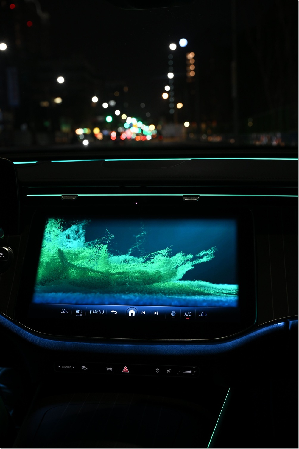 圖10、「ENERGIZING COMFORT 舒活套件」是在車內休憩的最舒壓選擇