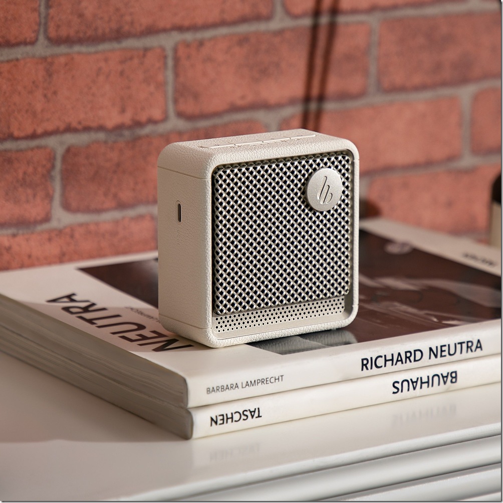 (2) EDIFIER 兩款話題新作 ES20 藍牙串聯喇叭和 ES60 藍牙串聯喇叭，因小巧可愛的外型又被稱作「小方咚」現正於募資平台嘖嘖熱烈募資中。