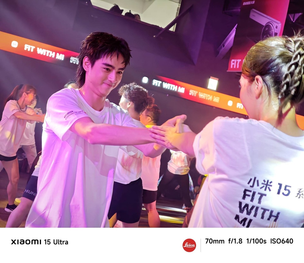 3. 藉由 2 億畫素與超級潛望長焦鏡頭讓 Xiaomi 15 Ultra 能穩準拍下學員每秒的專注神情與爆發動力，將每一個揮灑汗水、拼盡全力的身影完美紀錄。