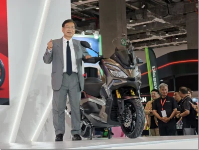 光陽 2025 重車展亮相 Genie 小精靈 115 與 Xciting X350 新董座柯俊斌宣布加倍保固