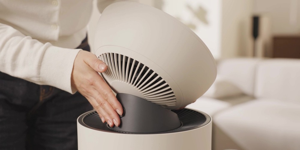 【新聞圖片8】LG PuriCare AeroBooster的循環扇一鍵即可拆卸，清理出風口積累灰塵輕鬆不費力