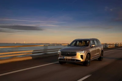Volvo XC90 小改款登場 導入可變阻尼避震與全新智慧座艙