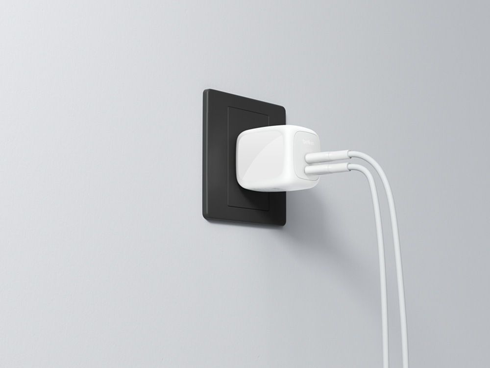圖3. Belkin 全新 Z-Charger GaN 雙孔快速充電器：實現小體積、高效能、超低功耗三大優勢