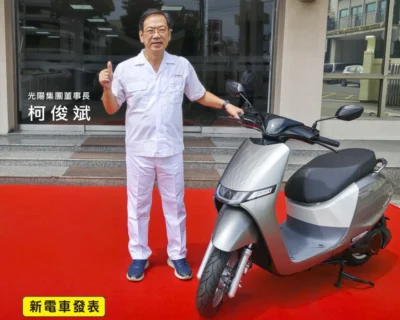 KYMCO 推出 i-One Fly Techno 電動機車 支援充電與換電雙模式 續航力最高可達 140 公里