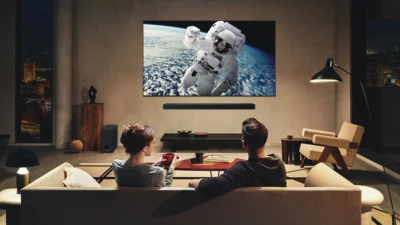 熬夜追劇或打電動？小心「3C病」悄悄找上門！LG OLED 螢幕主打低藍光、護眼不閃爍