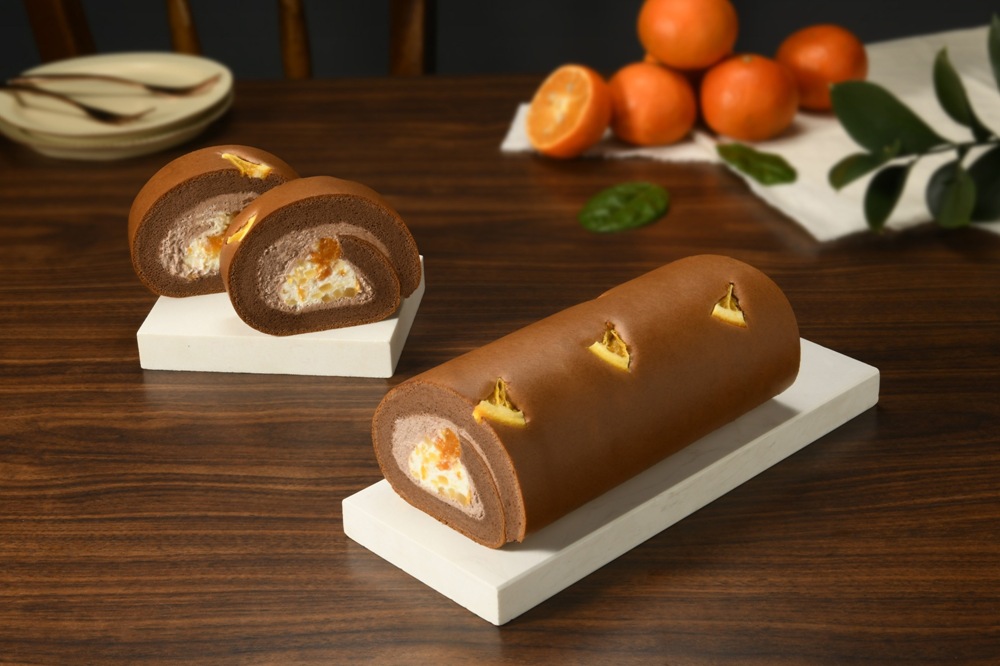 02_亞尼克X金家ㄟ真情獻禮，濟州橘風巧克力生乳捲，5種華麗柑橘相遇比利時巧克力，苦甜回「柑」，售價565元