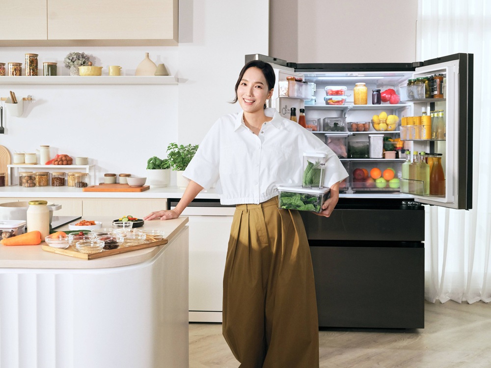 【新聞圖片5】LG 782L InstaView敲敲看門中門冰箱,隨敲即現,超大容量保鮮、冰球製冰,韓系質感生活輕鬆擁有 【新聞圖片5】LG 782L InstaView敲敲看門中門冰箱,隨敲即現,超大容量保鮮、冰球製冰,韓系質感生活輕鬆擁有