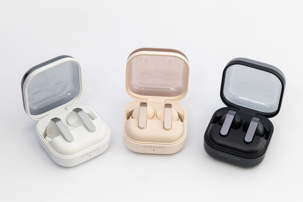 Galaxy Buds4 Pro推出極光白、 粉霧金(三星商城限定色)、 曜石黑 Galaxy Buds4 Pro推出極光白、 粉霧金(三星商城限定色)、 曜石黑