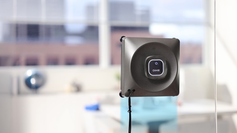 圖01_DIKE 仿生擦窗機器人安全與潔淨兼具。