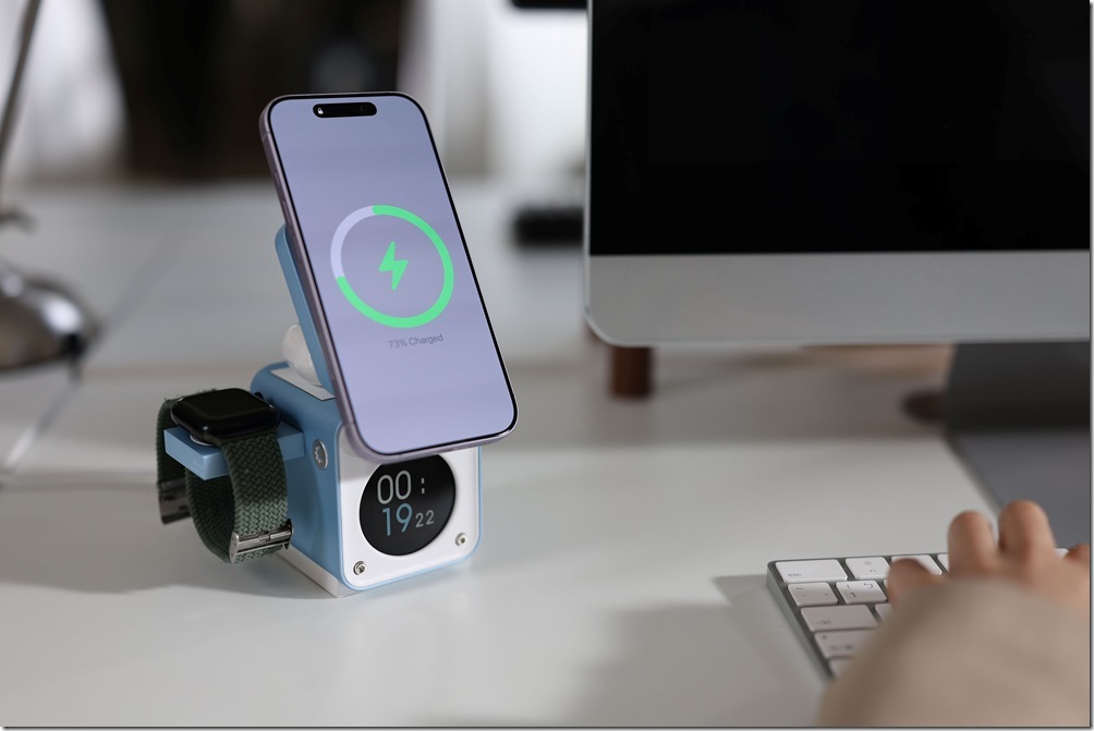 圖04_GoodCube Cool三合一充電座,支援手機、無線耳機、手錶同步充電 圖04_GoodCube Cool三合一充電座,支援手機、無線耳機、手錶同步充電