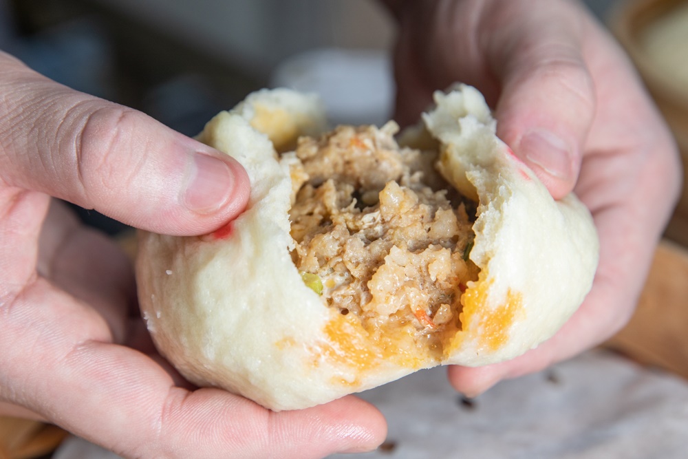 Polaroid × Pernis蜂鷹推電子後視鏡新作