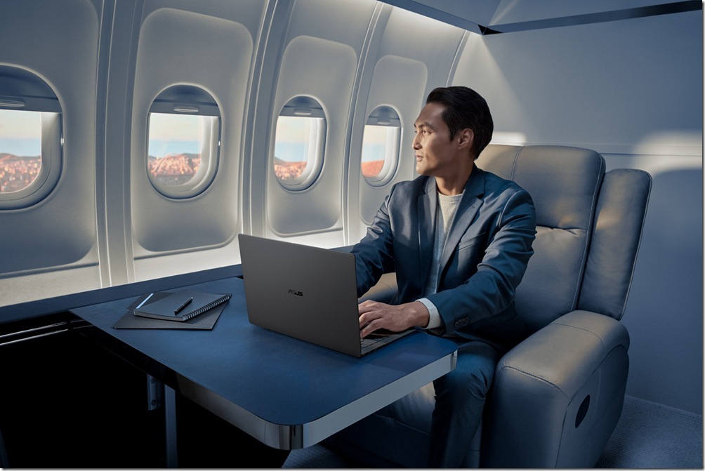 ASUS ExpertBook Ultra 在強大效能、輕盈機身與流暢作業間取得完美平衡，成為追求極致移動效率商務人士的理想首選。