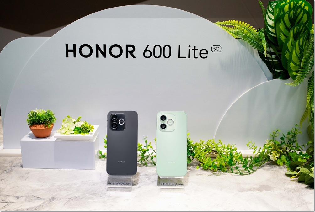 HONOR 600 Lite主打億級畫素鏡頭,擁有旗艦級美學工藝與6500尼特頂級護眼螢幕。 HONOR 600 Lite主打億級畫素鏡頭,擁有旗艦級美學工藝與6500尼特頂級護眼螢幕。