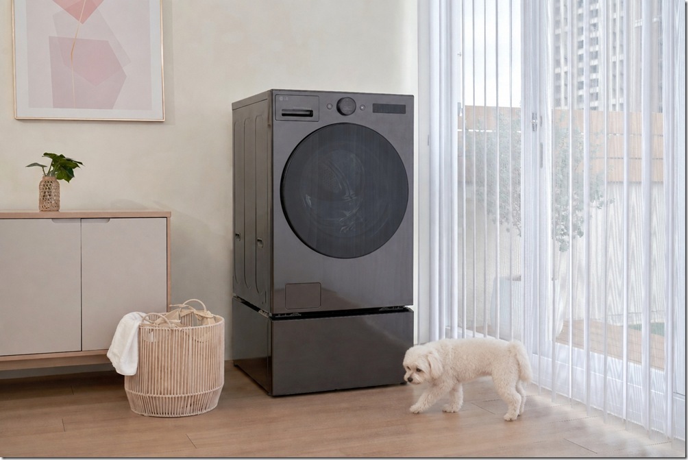 【新聞圖片2】LG TWINWash雙能洗洗衣機提供上下雙層獨立洗滌設計,讓人寵織品分開處理,提升清潔便利性(此圖為AI示意) 【新聞圖片2】LG TWINWash雙能洗洗衣機提供上下雙層獨立洗滌設計,讓人寵織品分開處理,提升清潔便利性(此圖為AI示意)