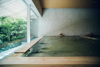 房內坐擁別府灣絕景！「界 別府」