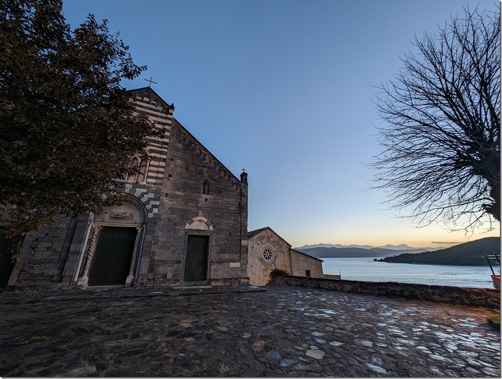 PXL_20231104_054218263 PXL_20231104_054218263