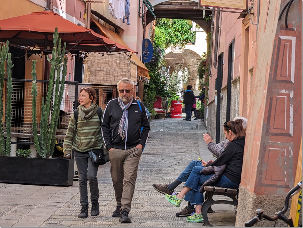 PXL_20231104_104037354 PXL_20231104_104037354