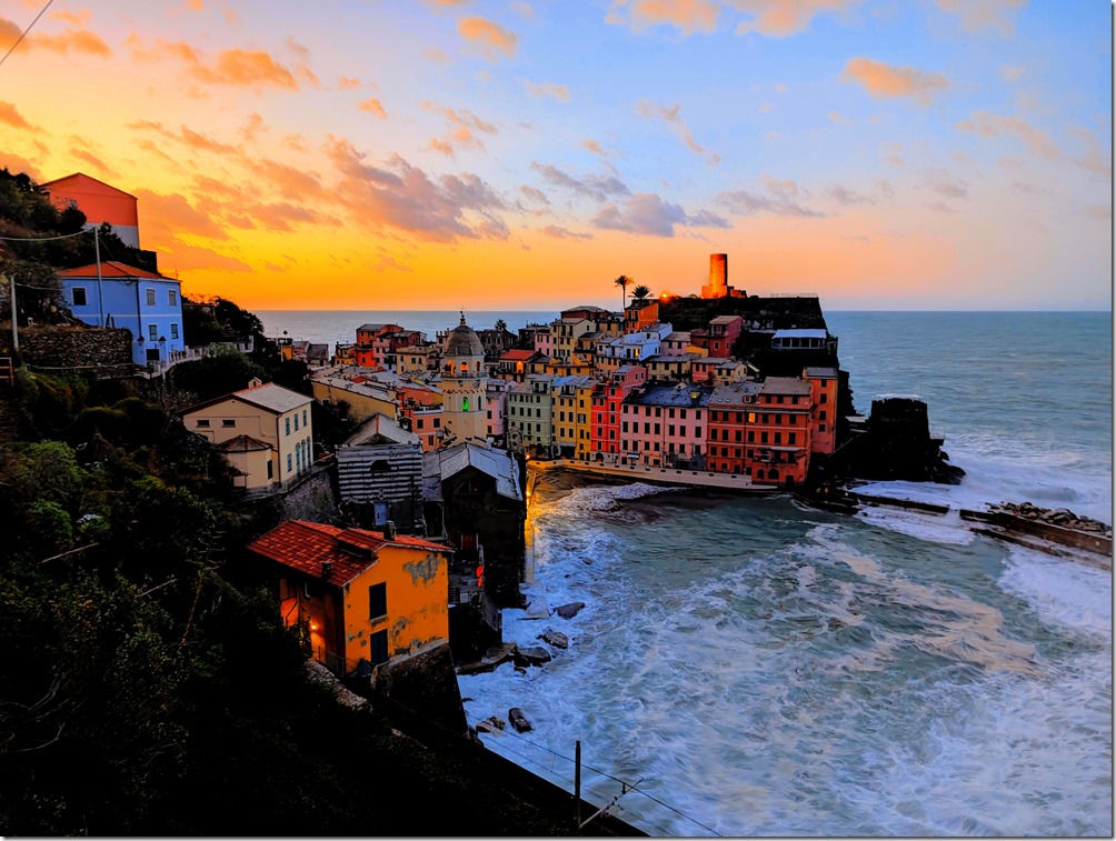 PXL_20231105_053912442.NIGHT~2 PXL_20231105_053912442.NIGHT~2