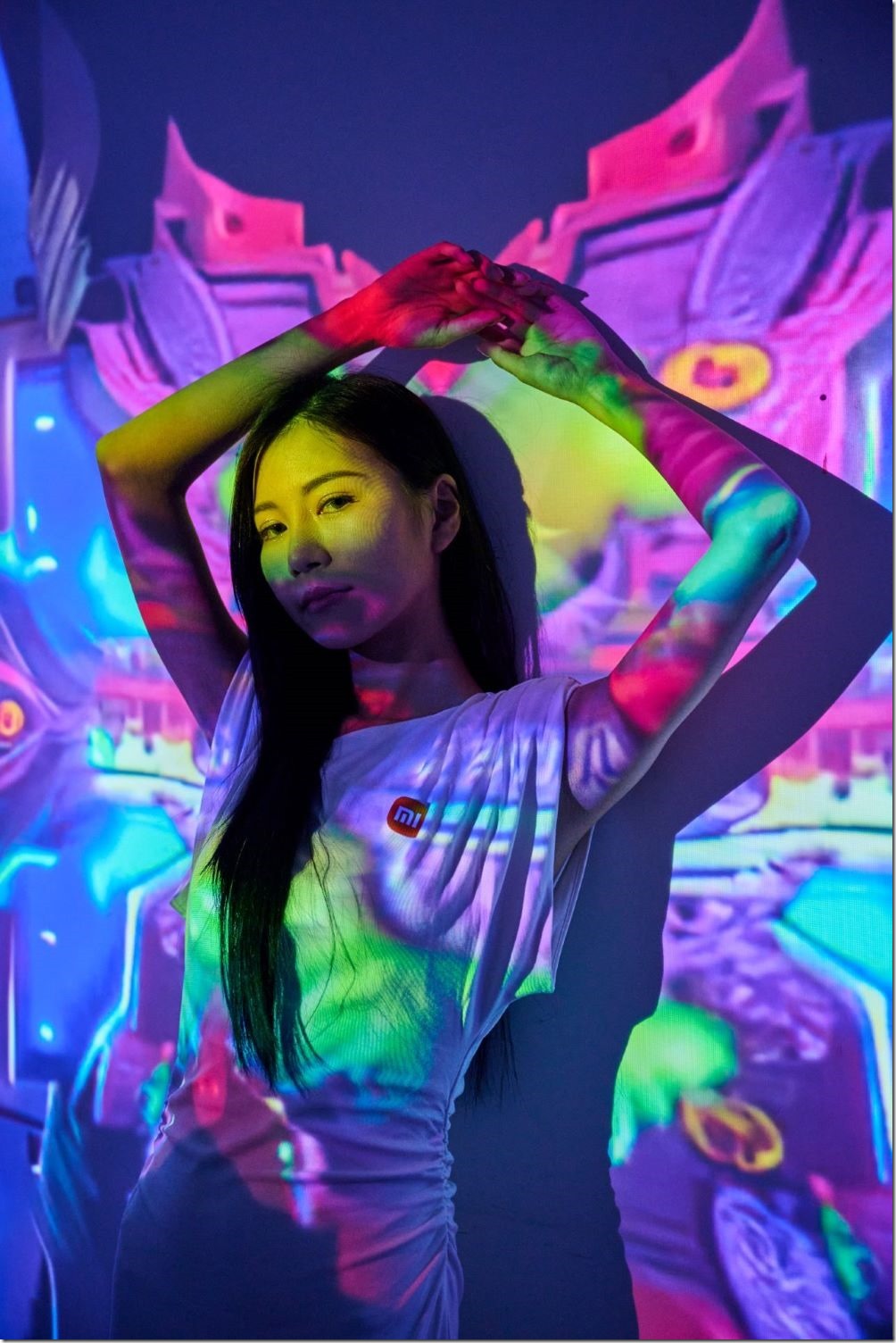 3. 小米與 Teleport 攜手打造 Xiaomi 14 Series「Beyond Light 尋光而來 光影藝術展」，展示了小米集團與徕卡共同開發的卓越功能。讓米粉實際操作 Xiaomi 14 Ultra，並與藝術裝置進行互動。